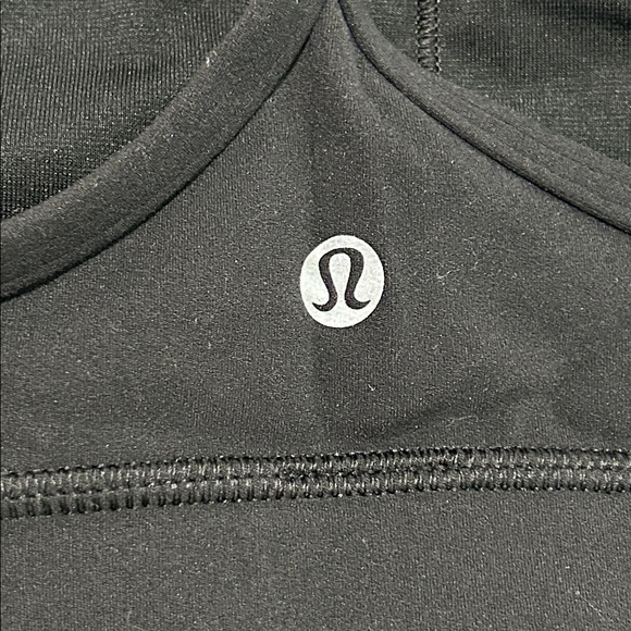 Lululemon Sports Bra. Size 6. Black. No pads. - Picture 4 of 4
